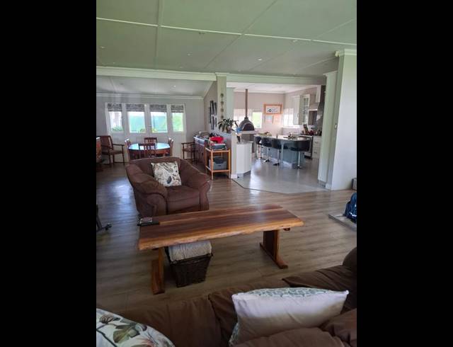 7 BEDROOM HOUSE FOR SALE IN BERGSIG